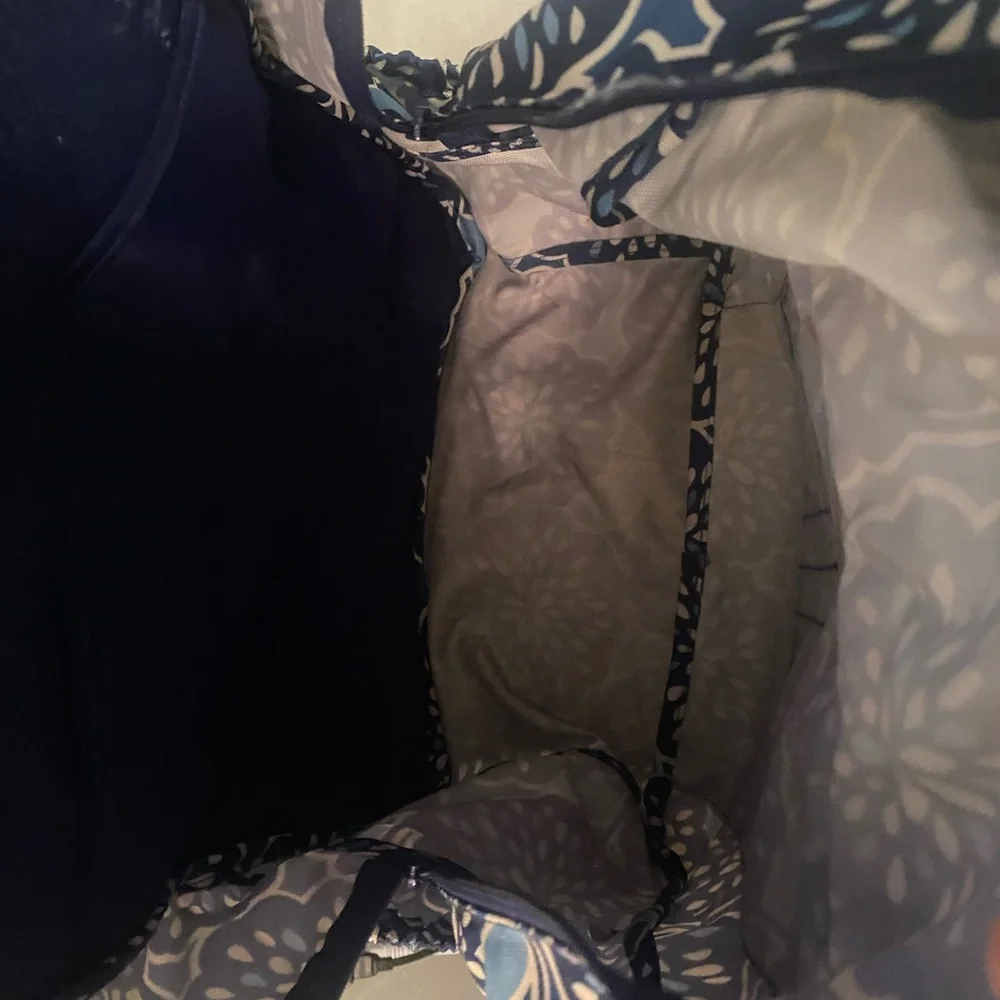 Vera Bradley Navy and White Floral‎ Backpack with Matching Wallet
